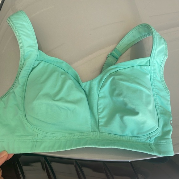 lululemon athletica Other - lululemon ta ta tamer turqouise 34D VGUC